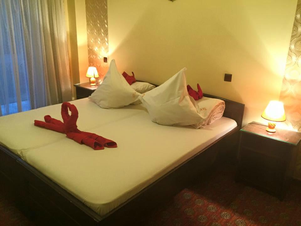 Pensiunea Alpina Casi & Spa-客卧