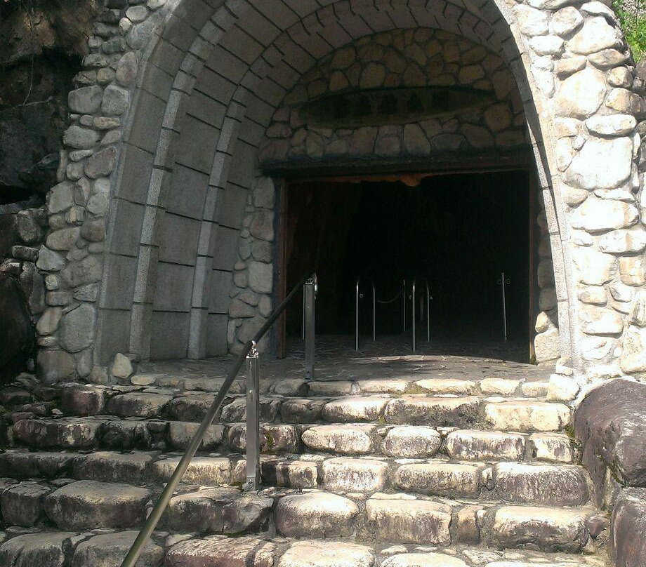 Toma Limestone Cave-当麻町 必去景点