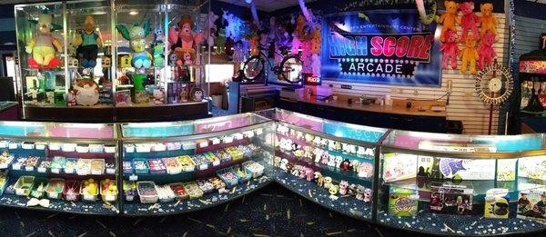 Kristof's Entertainment Center-Round Lake Beach必去景点