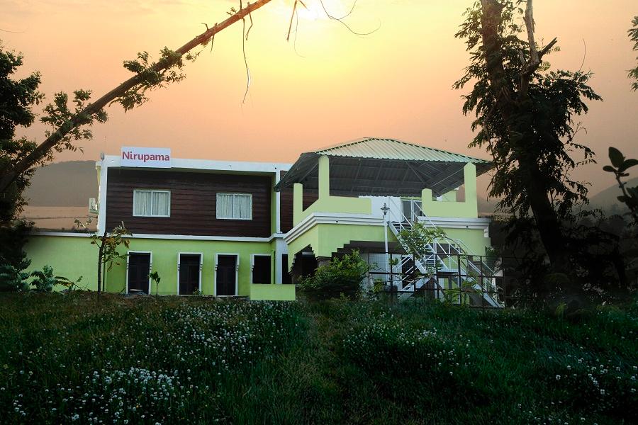 Nirupama Taratarini-官方