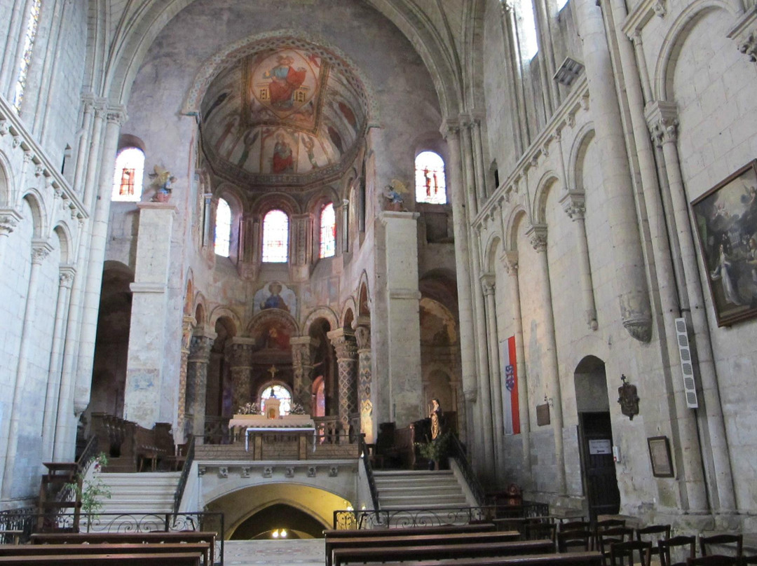 Église Sainte-Radegonde-普瓦捷必去景点