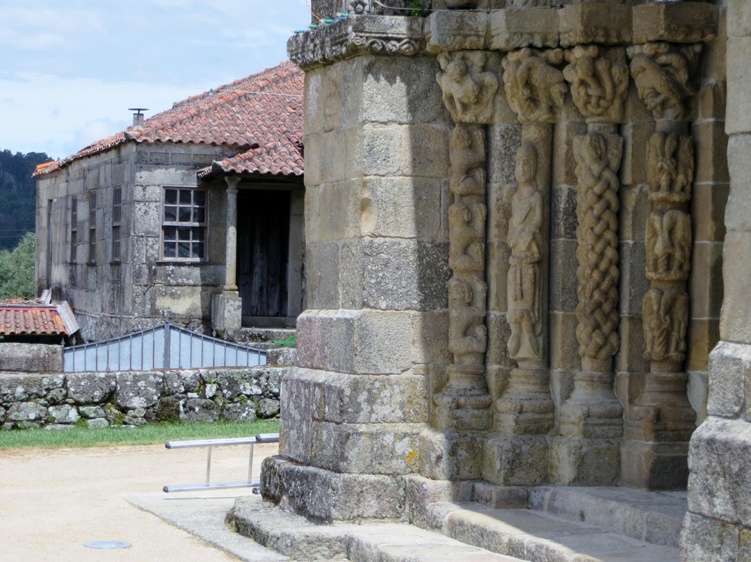 Mosteiro De Bravaes景点图片