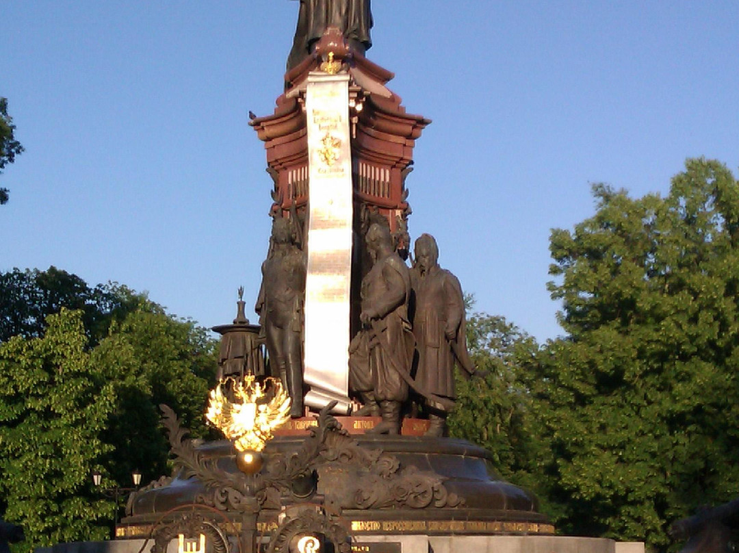 Monument to Catherine the Great景点图片