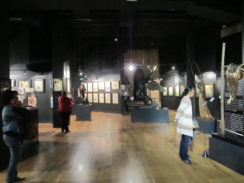 达利美术馆-巴黎必去景点