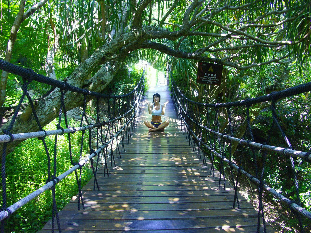 三亚大小洞天景区-三亚市必去景点