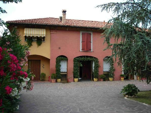 雷诺河畔卡萨莱基奥酒店住宿-Bed and Breakfast Ca di Trittoni