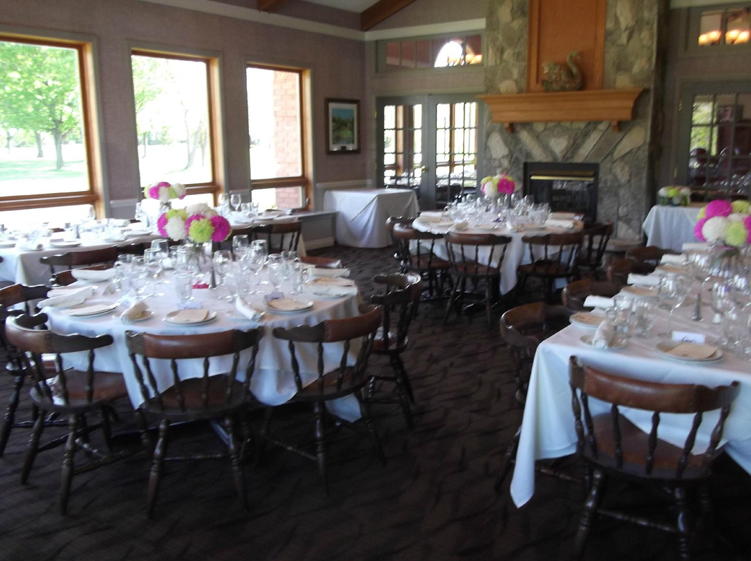 Kingsville餐馆和美食-Kingsville Golf and Country Club