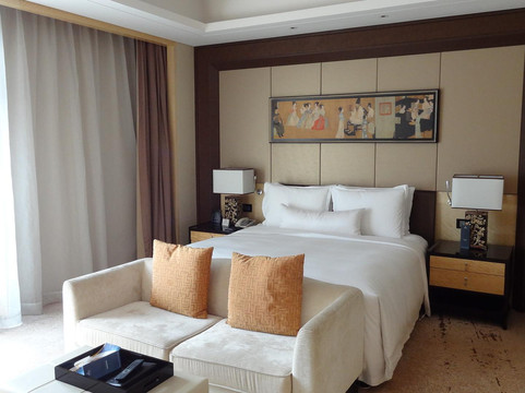 西安富力希尔顿酒店（钟鼓楼明城墙店）主图