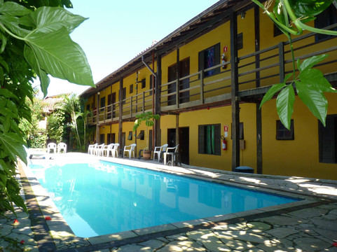 Maresias Hostel & Suites