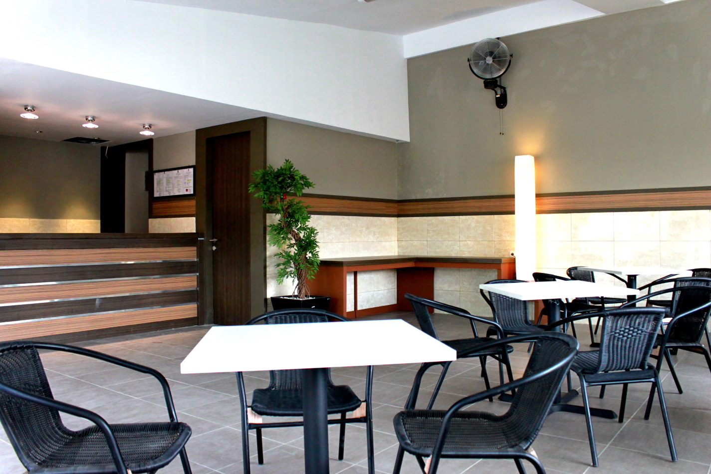 井里汶萨特里亚酒店-客卧