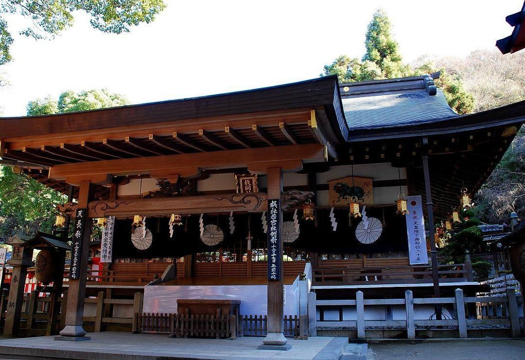 Hiraoka Shrine景点图片