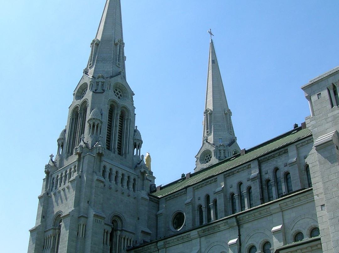 Basilica of Sainte-Anne-de-Beaupre-Sainte Anne de Beaupre必去景点
