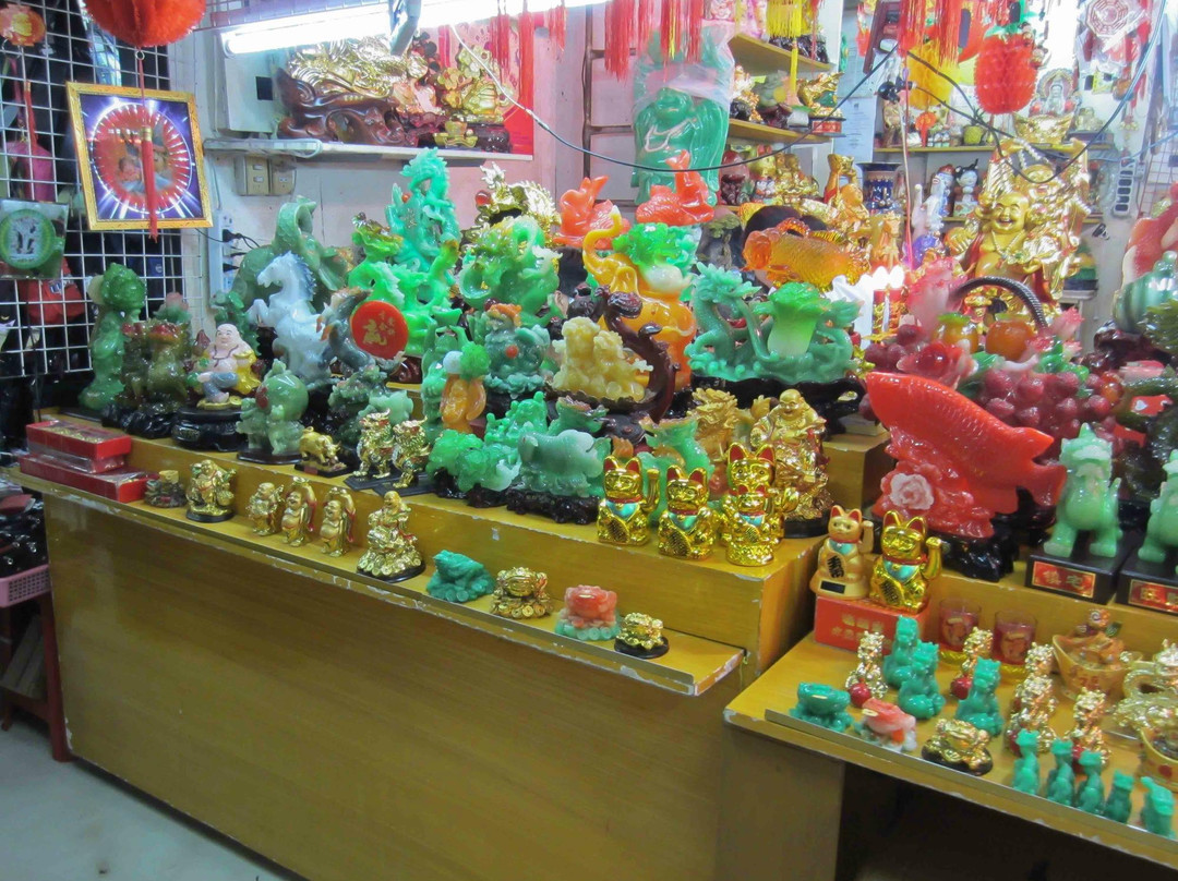 马尼拉市迪菲苏利亚市场-马尼拉必去景点