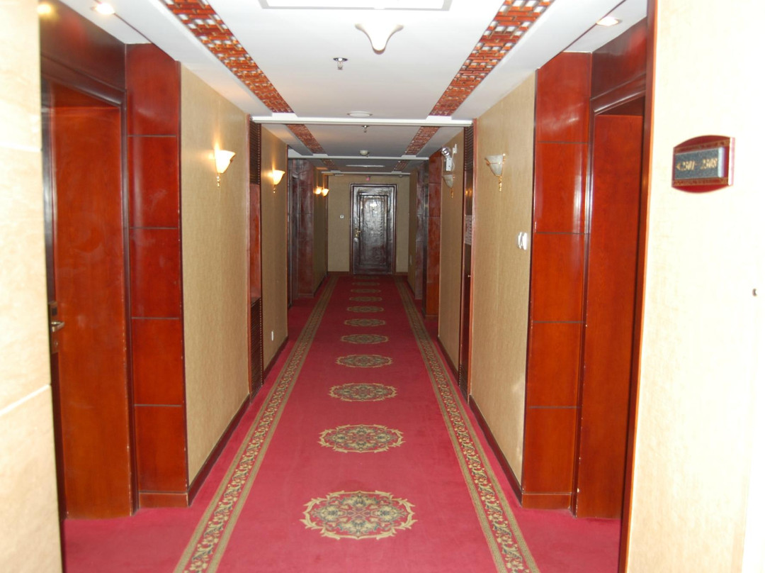 广成大酒店主图