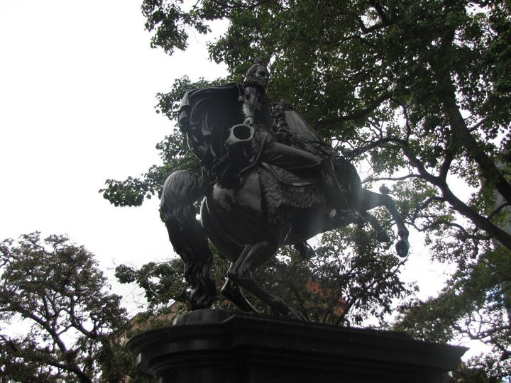 Plaza Bolivar-加拉加斯必去景点