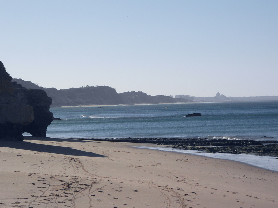 Praia dos Olhos de Água景点图片