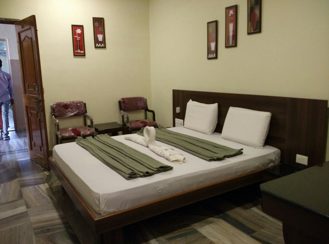 Slv Tourist Lodge