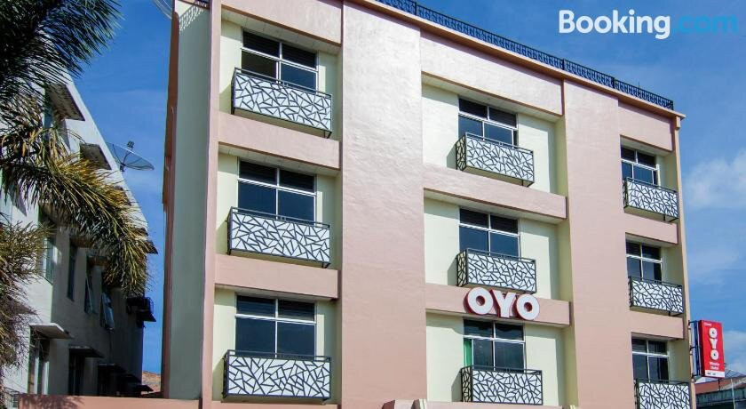 Oyo 2382 Wisata Hotel