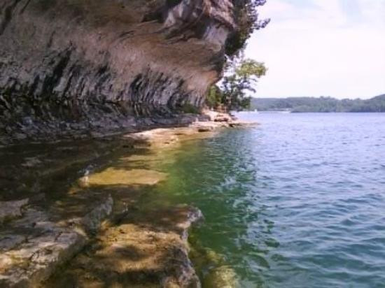 Beaver Lake景点图片