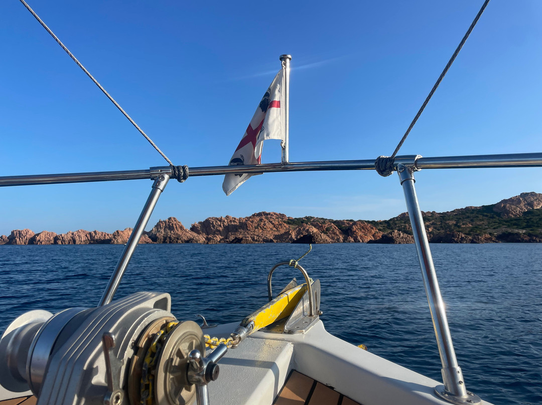 LuceAquavision Tour Costa Rossa-Isola Rossa必去景点