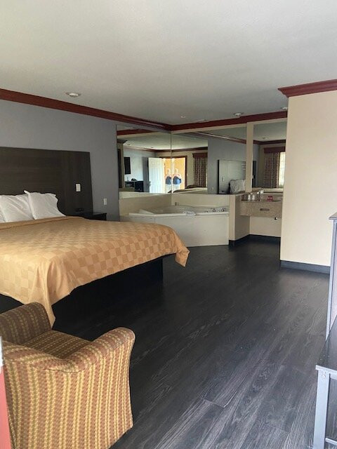 Thunderbird Lodge主图