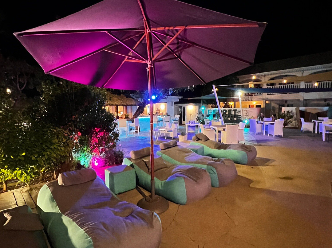 Esprit-Libre Restaurant & Guest-House主图