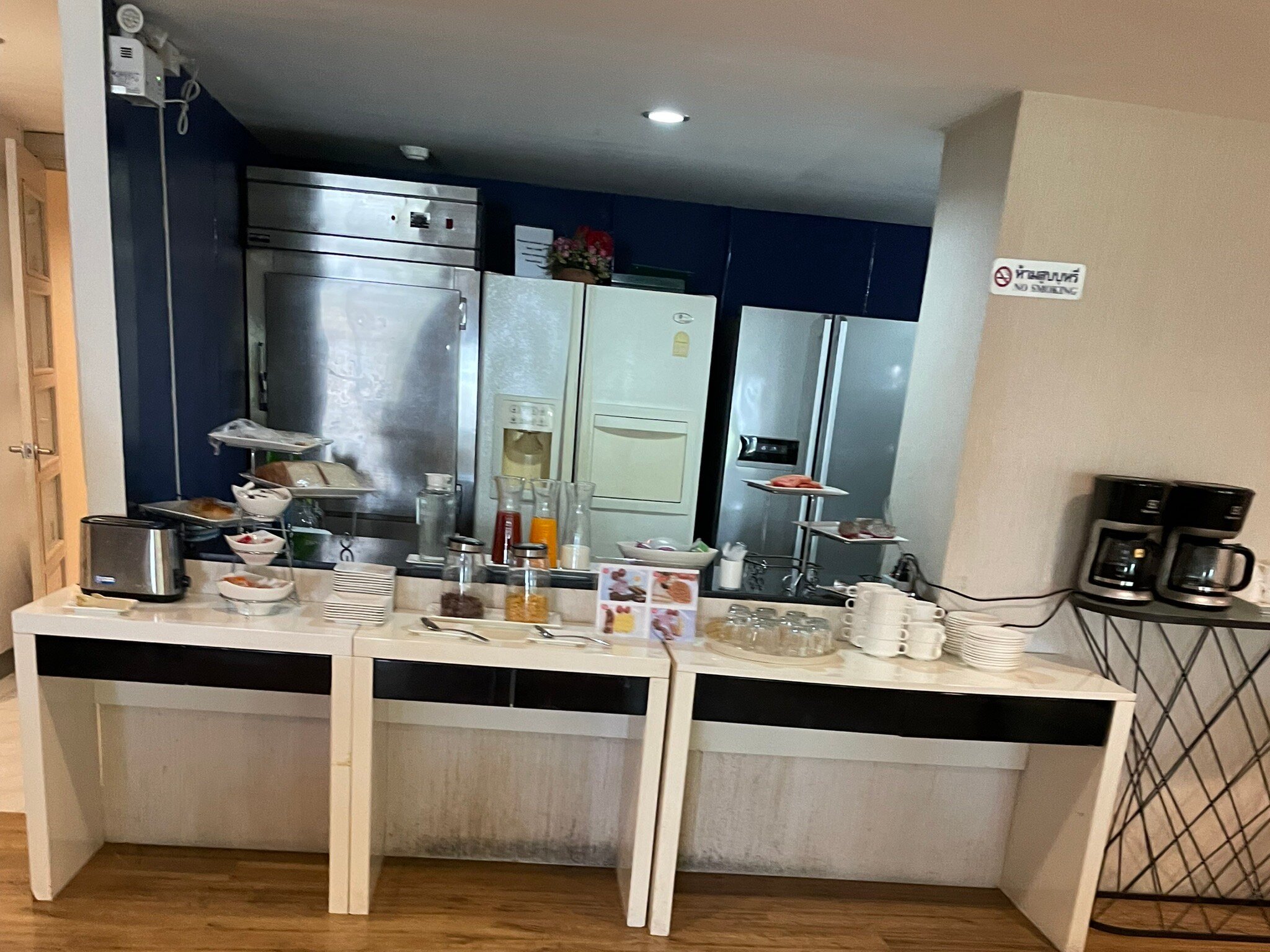 曼谷埃切克沙同酒店-官方