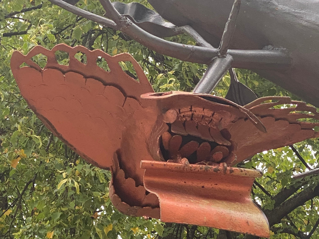 Wish Tree Sculpture景点图片