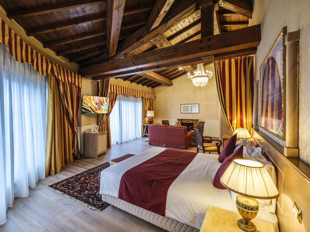 Orologio Hotel Ferrara主图