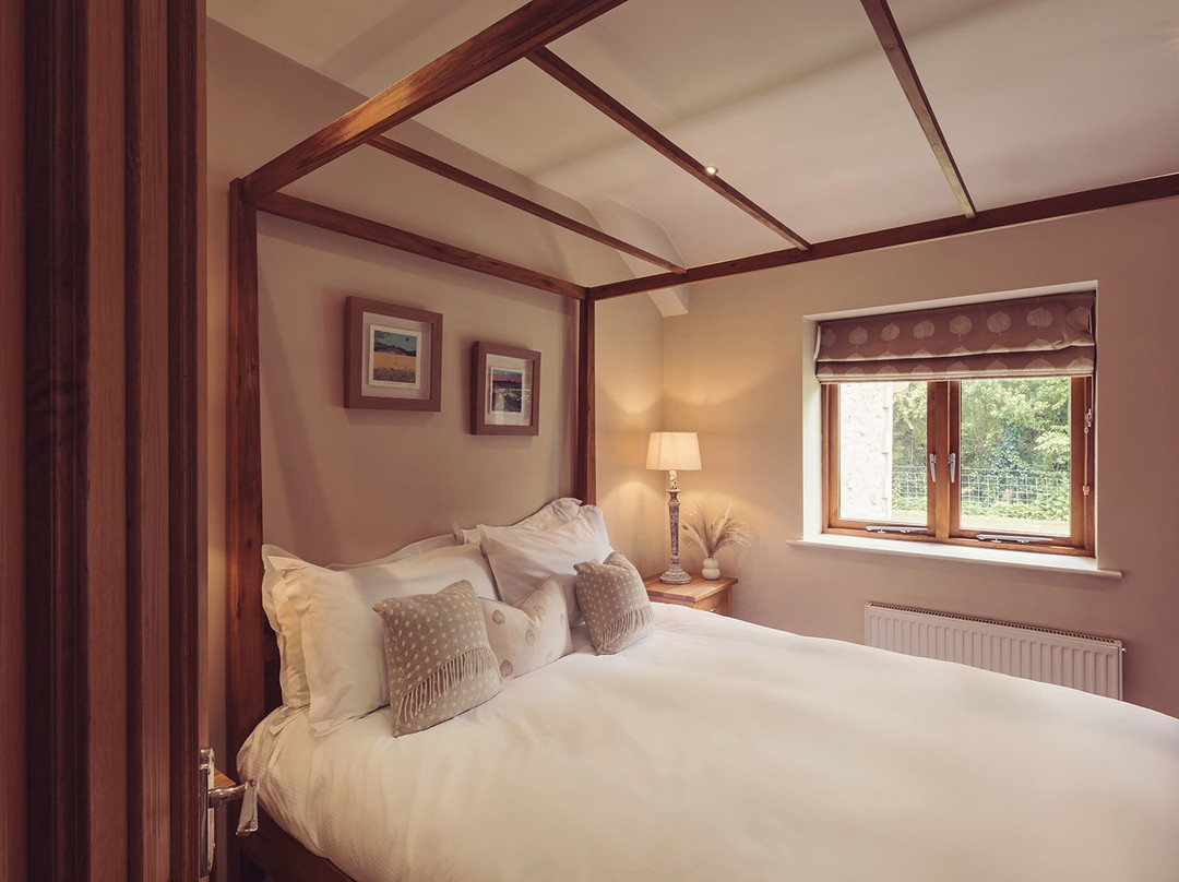 The Longlands Inn & Restaurant主图