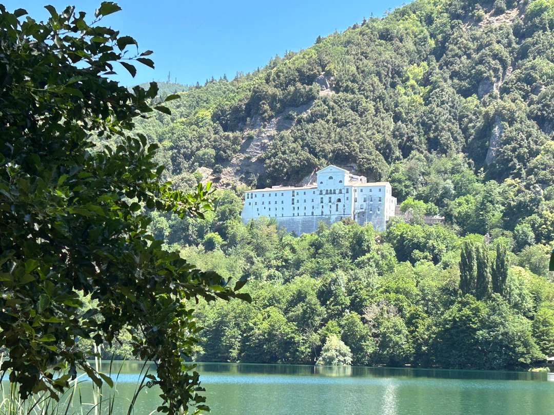 Lago di Monticchio Piccolo景点图片