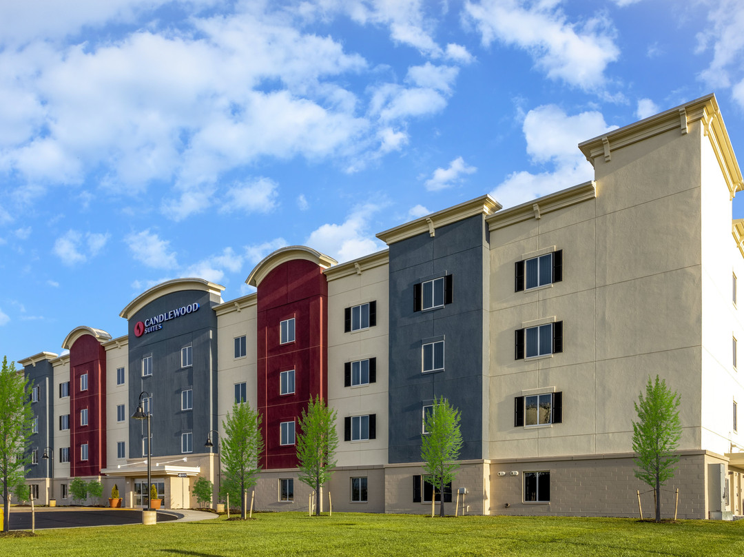 Candlewood Suites Building 2250