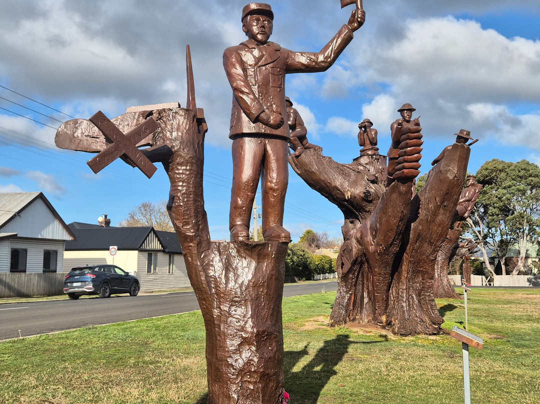 Legerwood Memorial Tree Carvings-Legerwood必去景点
