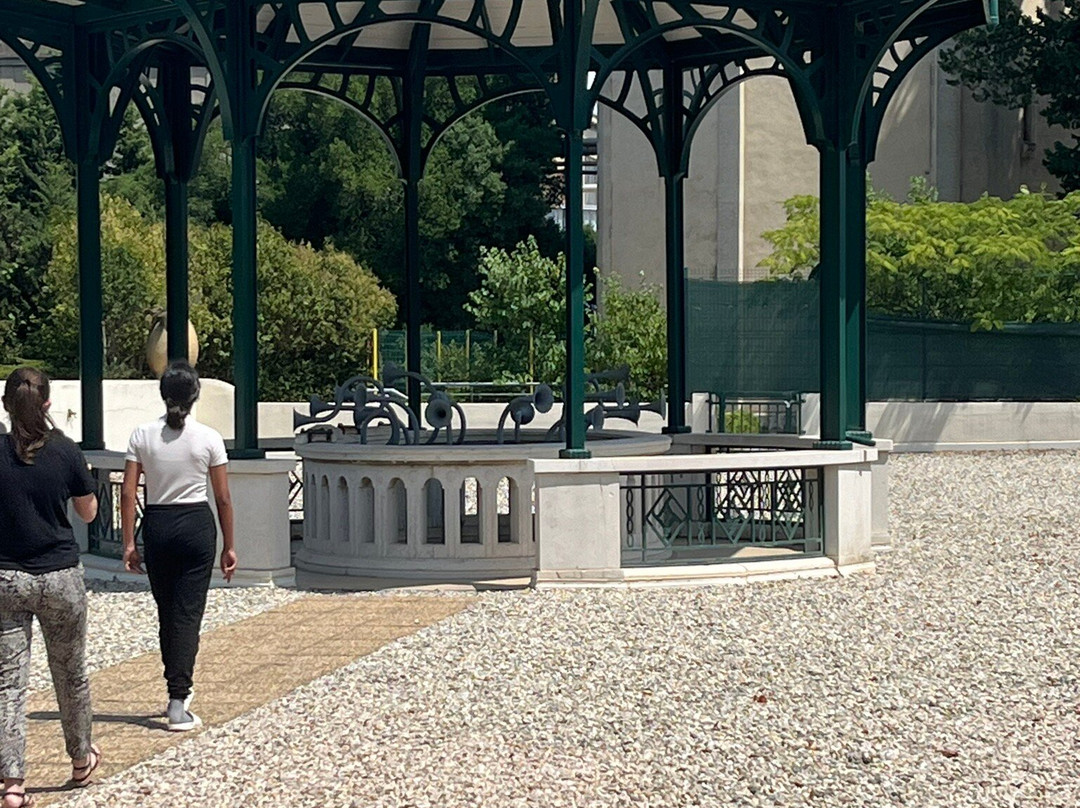 Musée Et Source Perrier-Vergeze必去景点