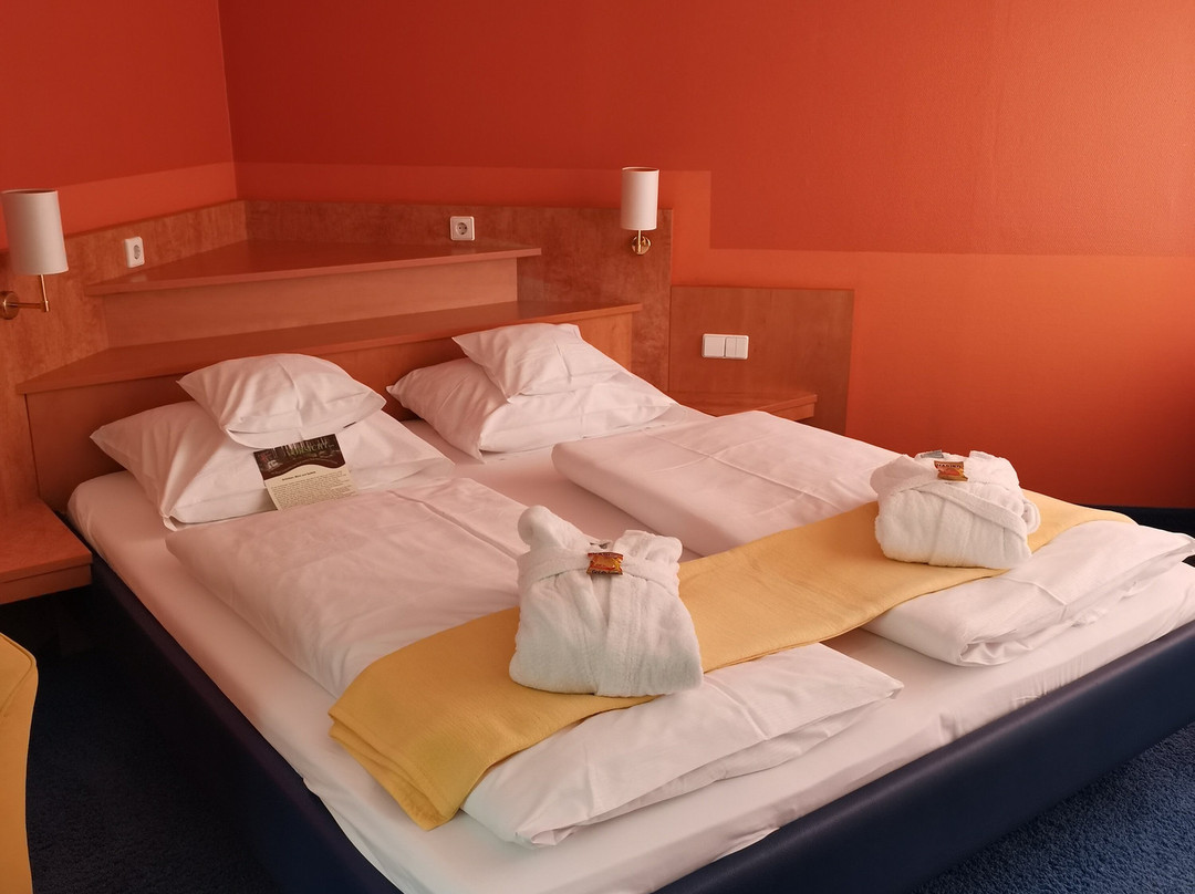 瓦德杜克温泉度假村主图