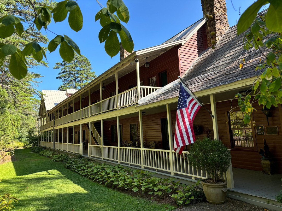 格伦艾拉斯普林斯旅馆主图