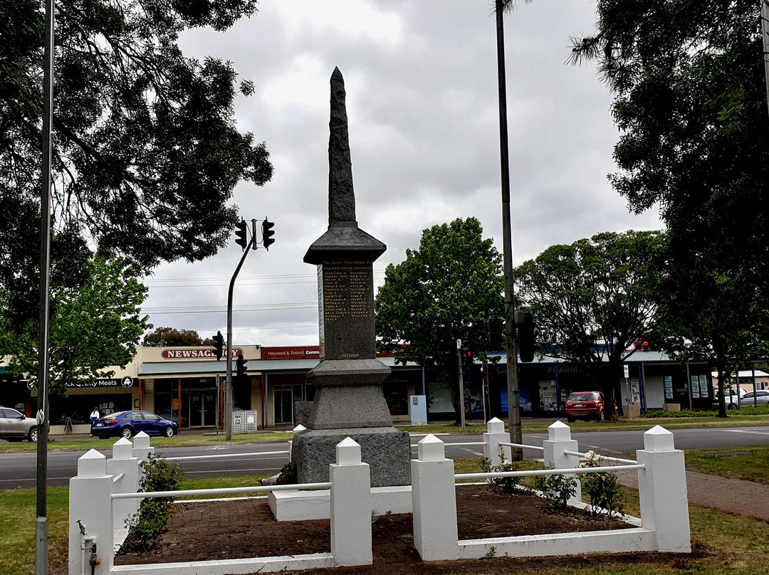 Heywood War Memorial景点图片