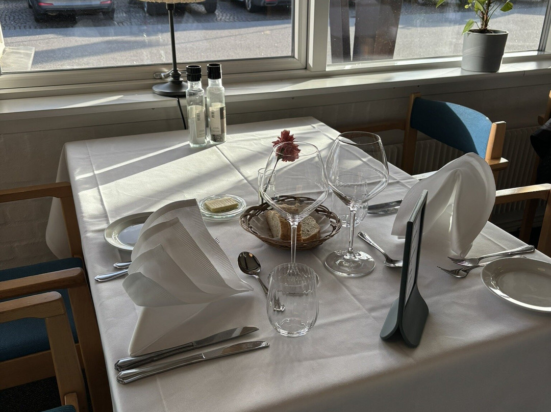 汉斯托姆酒店主图