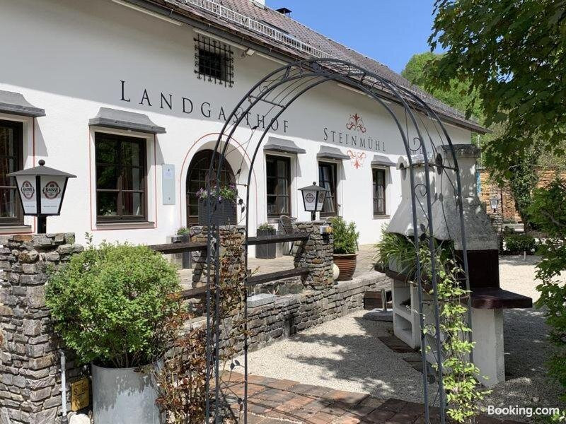 Landgasthof Steinmuhl Hofbauer KG主图