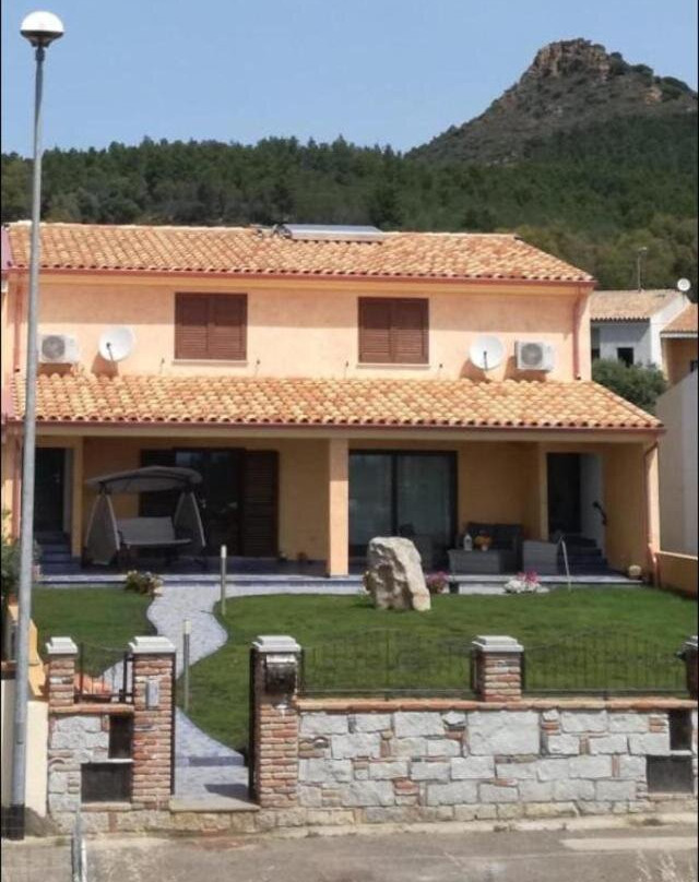 Villa Bifamiliare Porto Corallo
