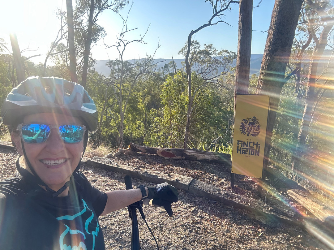 Off Camber MTB Shuttles-Finch Hatton必去景点