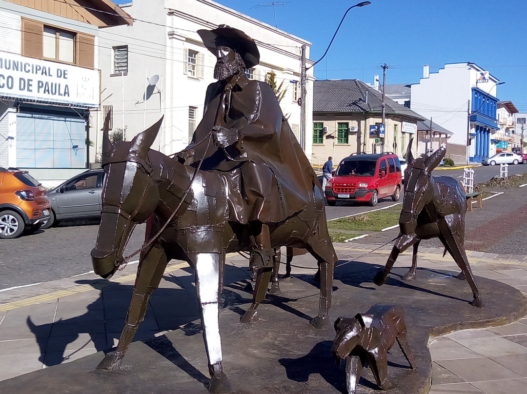 Monumento Aos Tropeiros-Sao Francisco de Paula必去景点