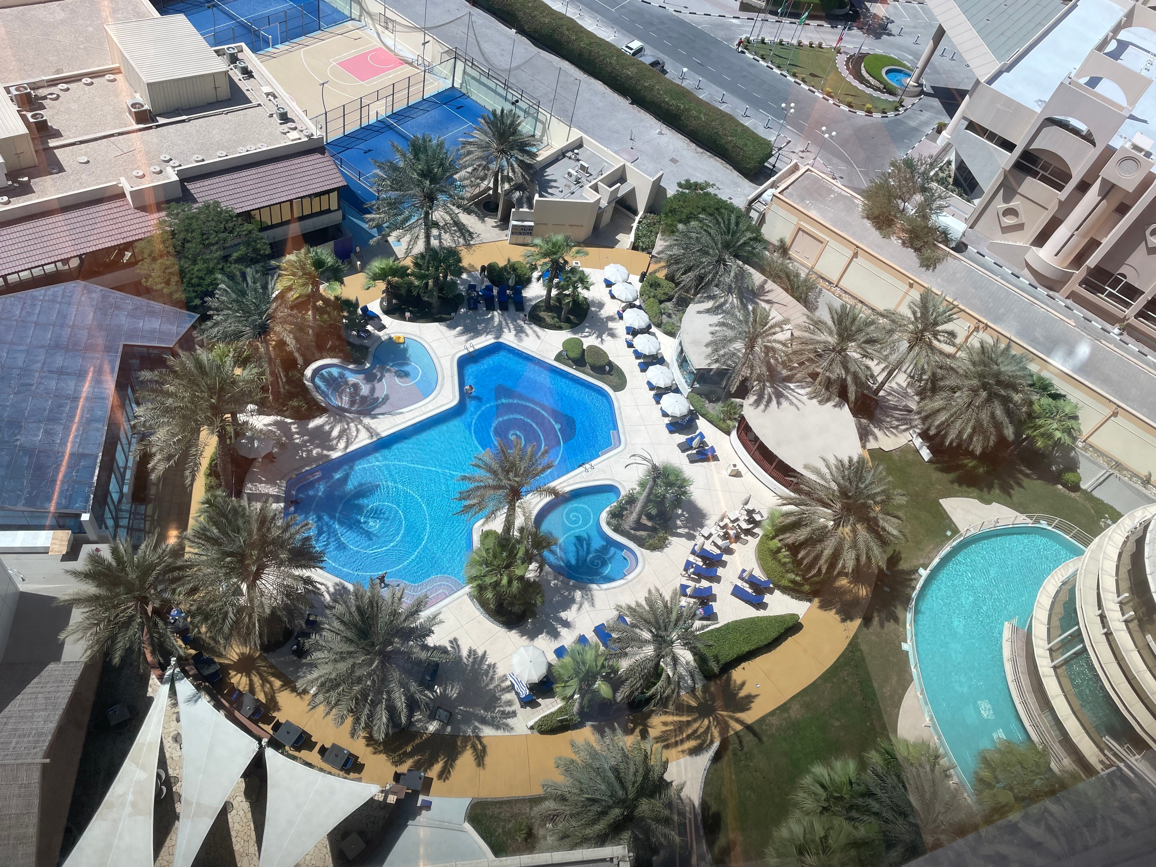 The Diplomat Radisson Blu Hotel, Residence & Spa, Manama-泳池