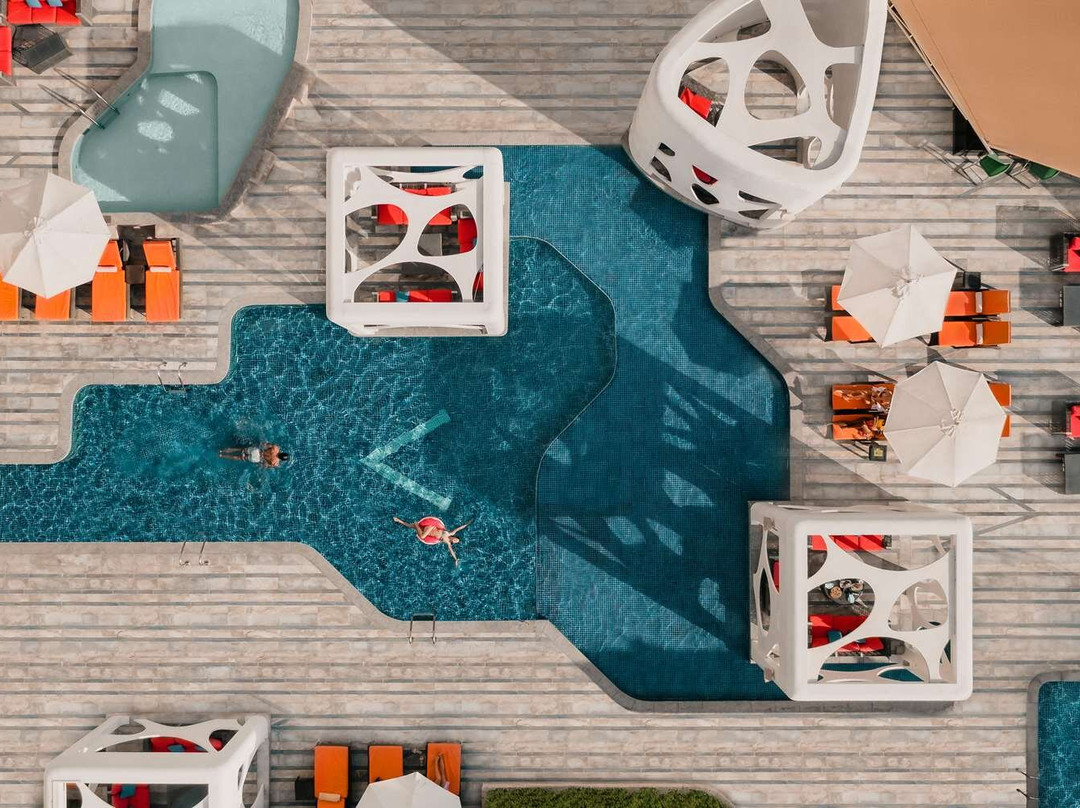 迪拜阿尔哈布图尔城W酒店主图