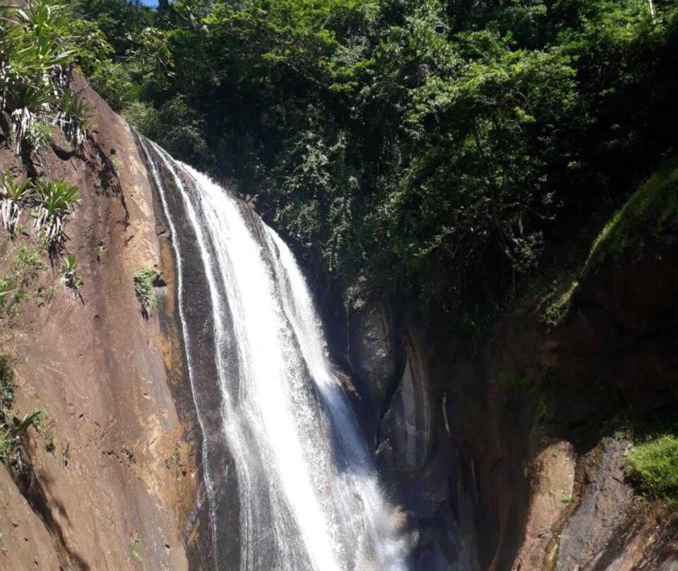 Santa Leopoldina酒店住宿-Eco Parque Cachoeira Moxafongo