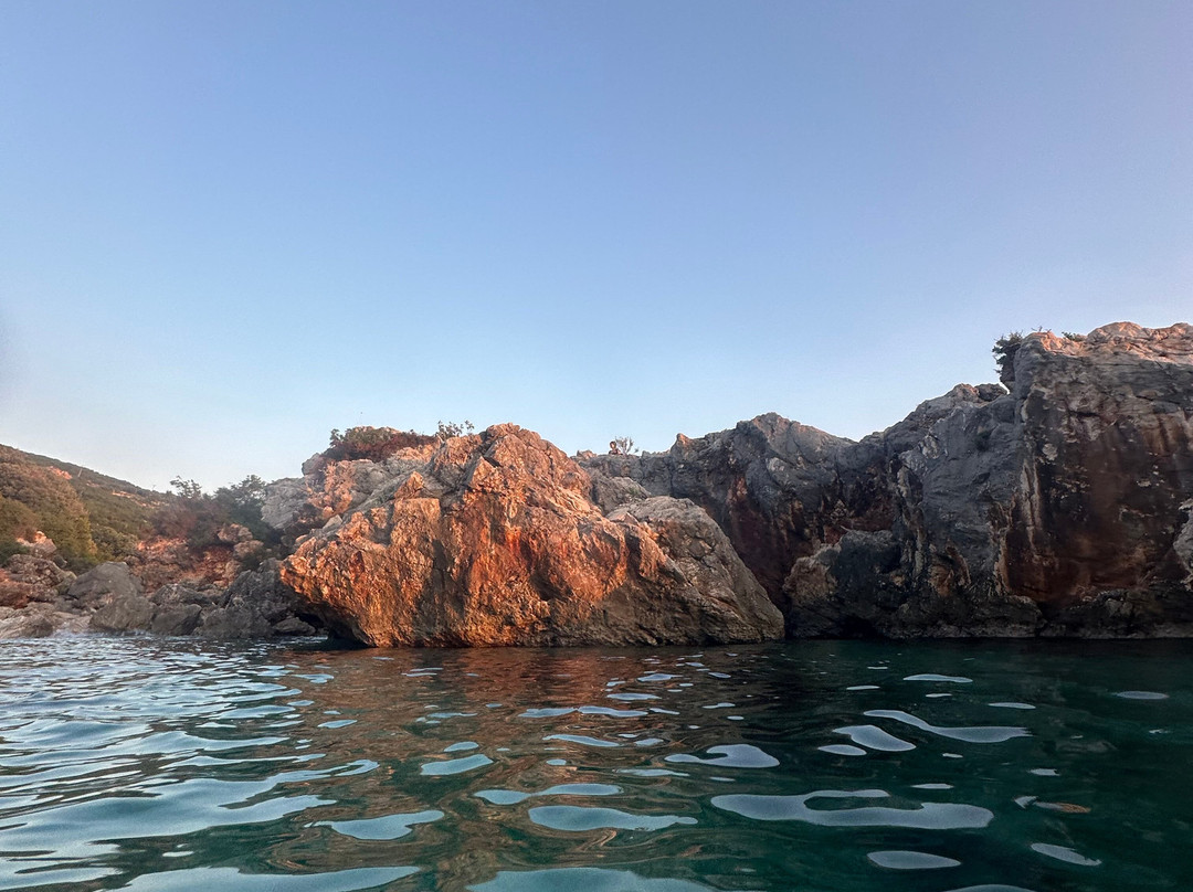 Himara Watertaxi景点图片