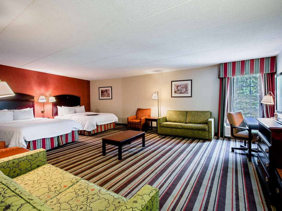 斯特布里奇希尔顿恒庭酒店主图