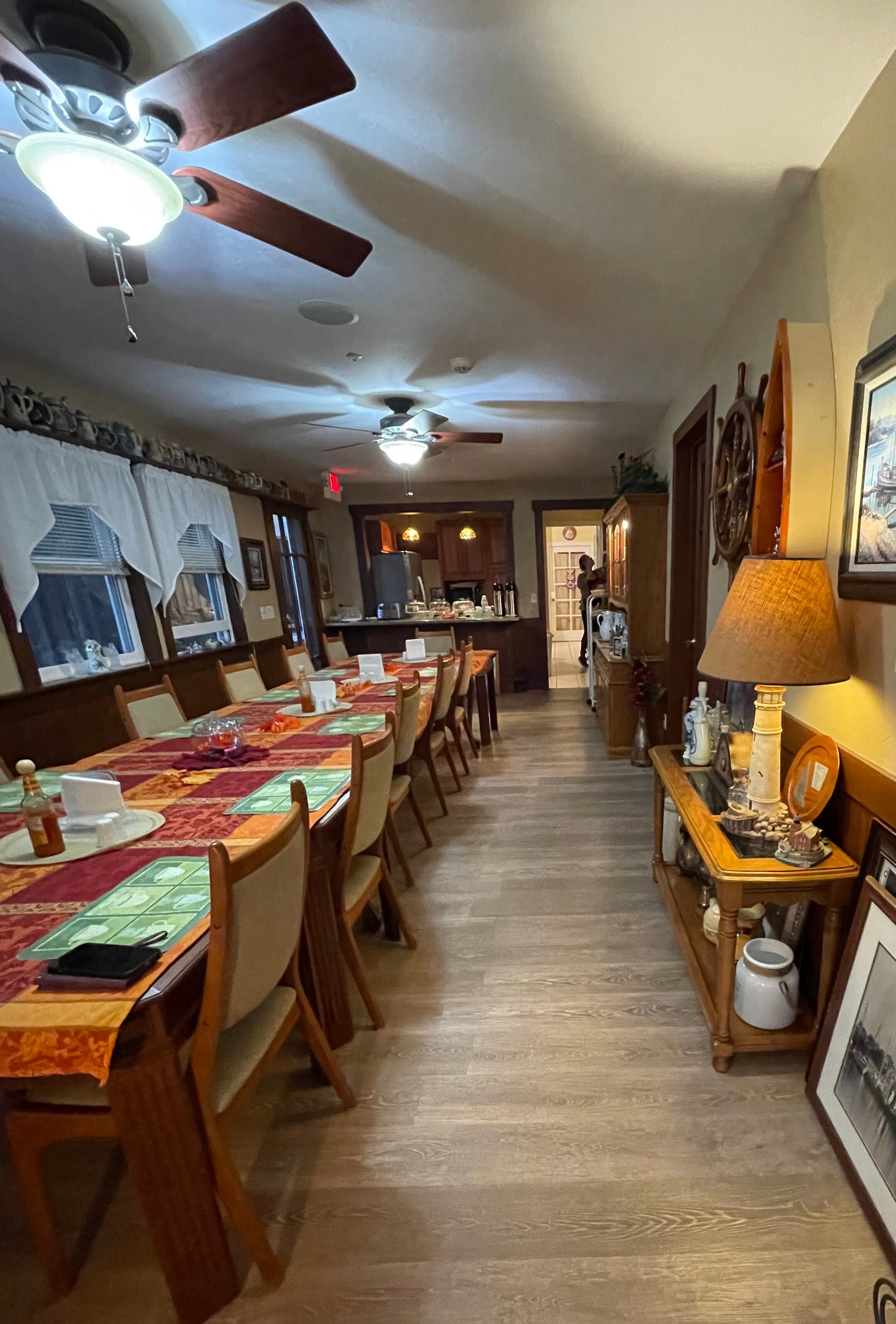 Shorelight Inn-餐饮