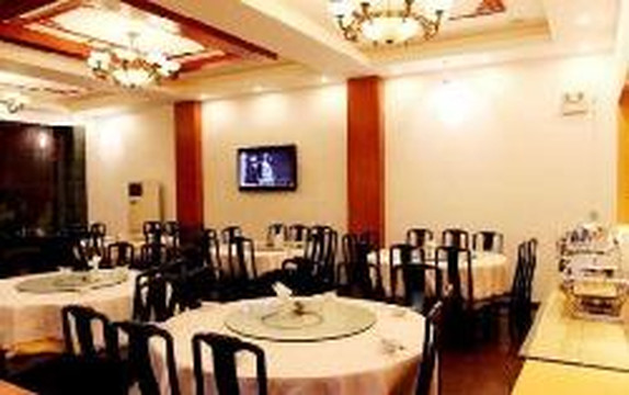 望秀山大酒店主图