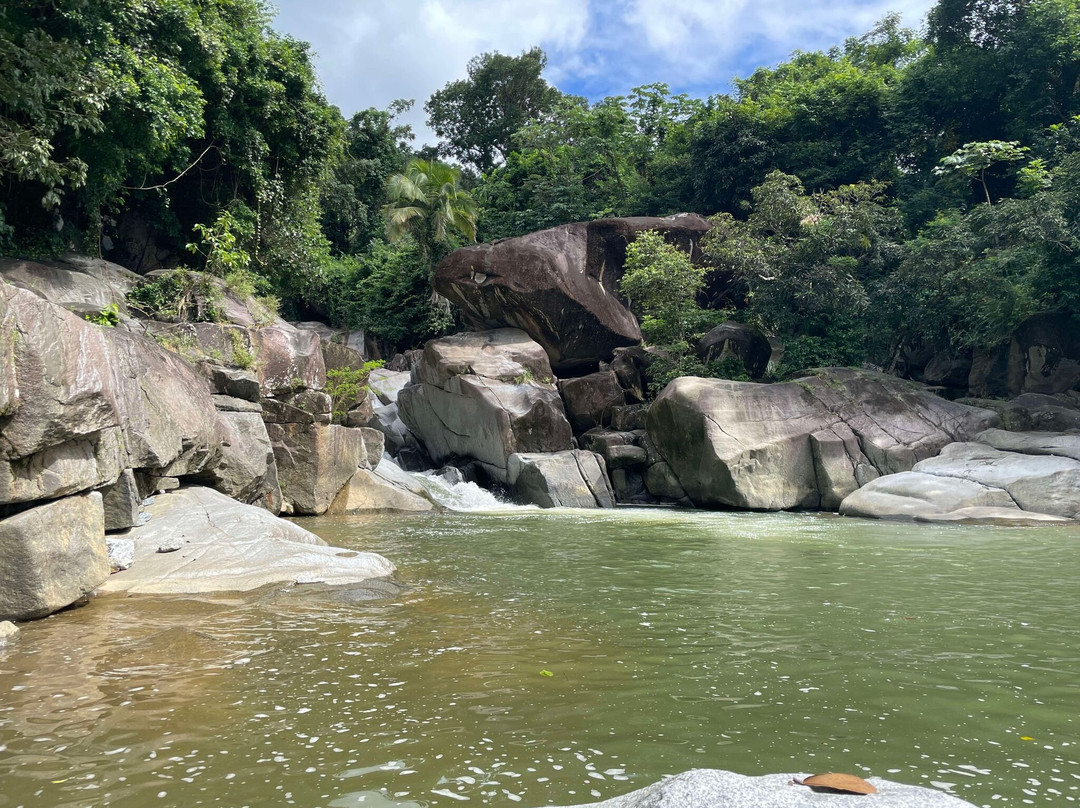 Charco El Hippie-Naguabo必去景点